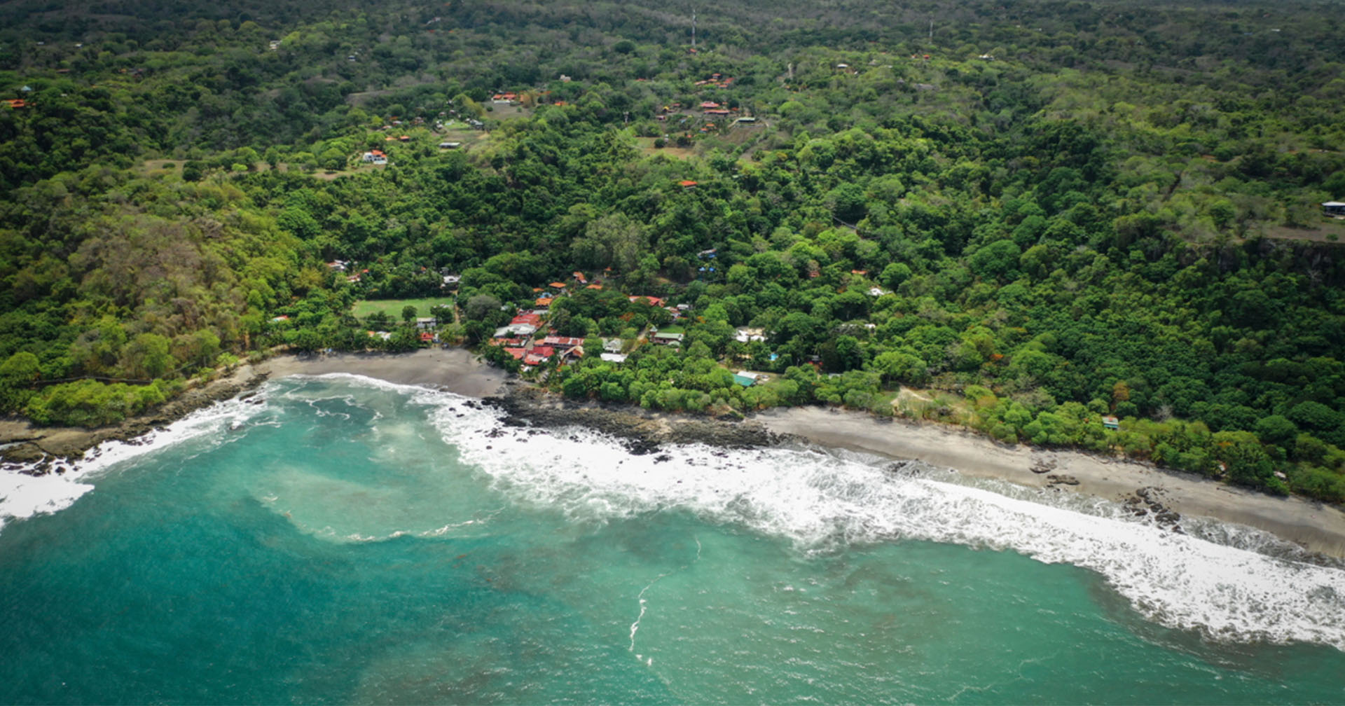 Por qué la temporada verde es el secreto mejor guardado para visitar Montezuma